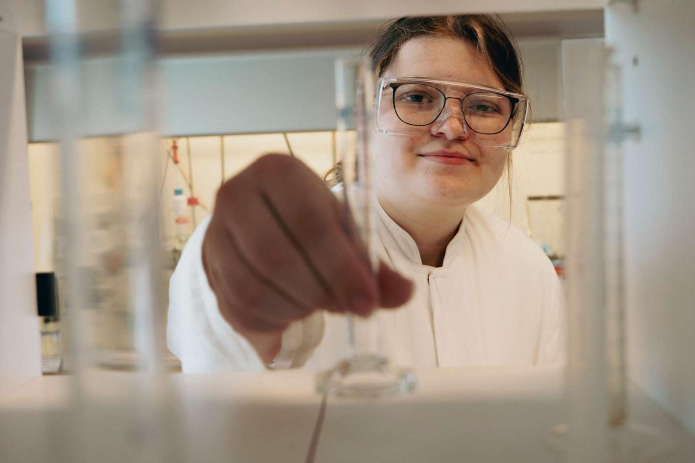 Daria in lab at Lundbeck